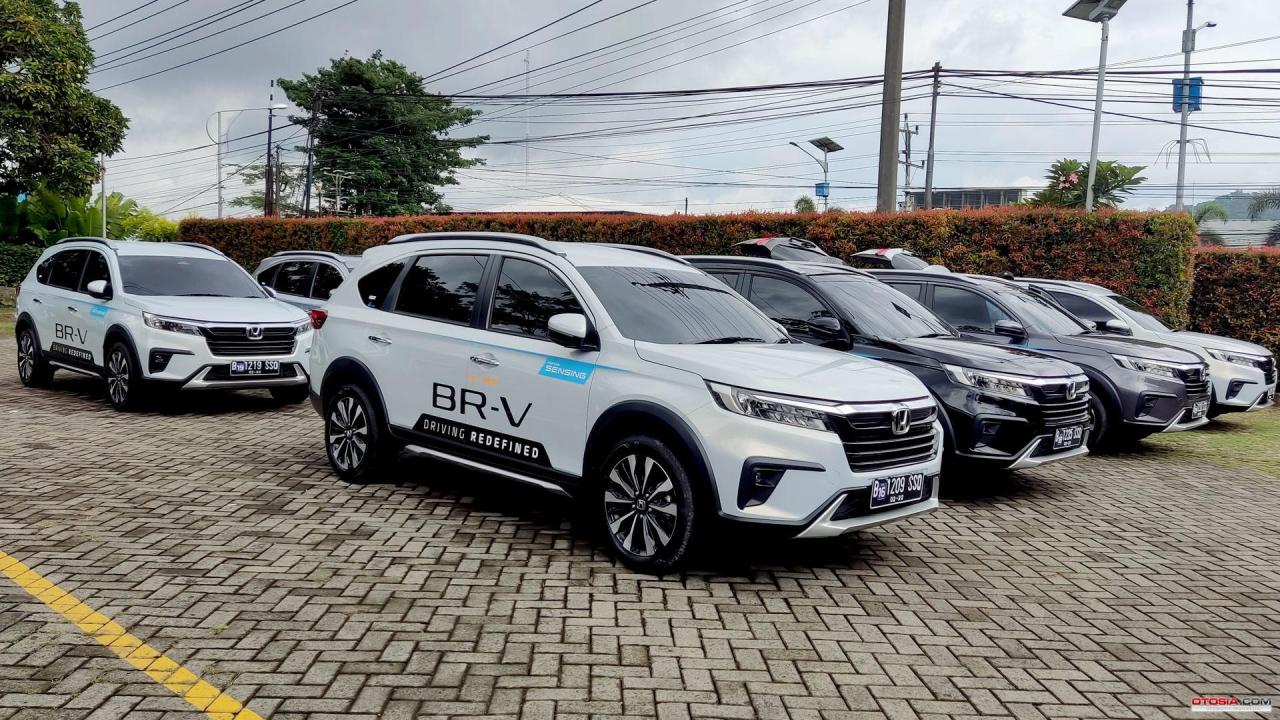 Spesifikasi honda brv matic