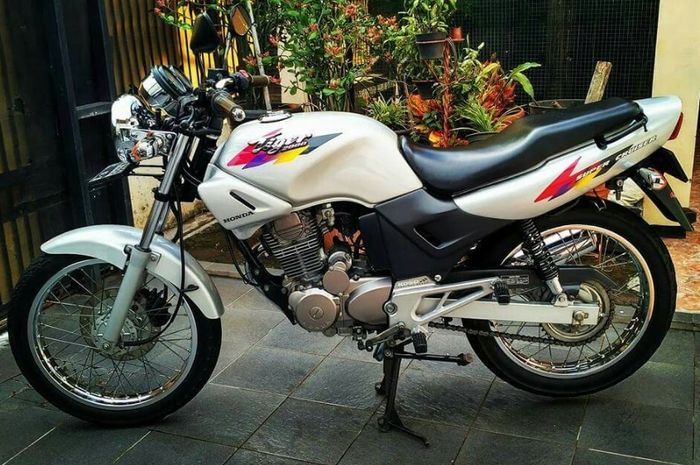 Honda tiger 2000 spesifikasi