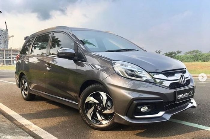 Spesifikasi honda mobilio e cvt 2016