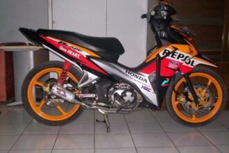 Spesifikasi honda blade repsol 2013