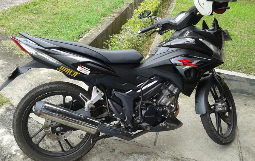 Spesifikasi honda cs1