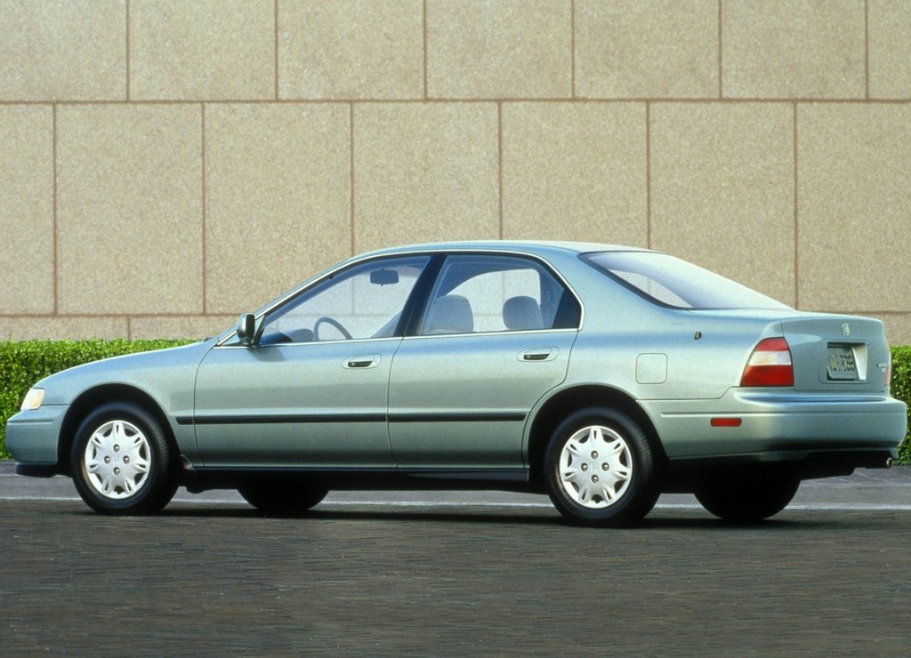 Honda accord 1994 spesifikasi