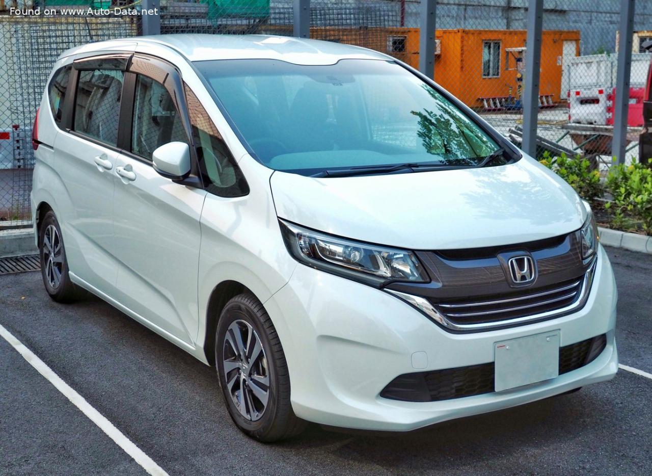 Spesifikasi honda freed 2012