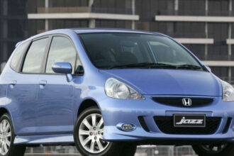 Spesifikasi honda jazz 2006 matic