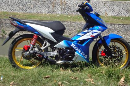 Honda blade 2009 spesifikasi