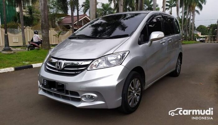 Freed crosstar rs lagi keluar sebentar versi bergaya crossover carscoops terbaru redesign release meluncur besok wujud kangen loh carmudi facelift