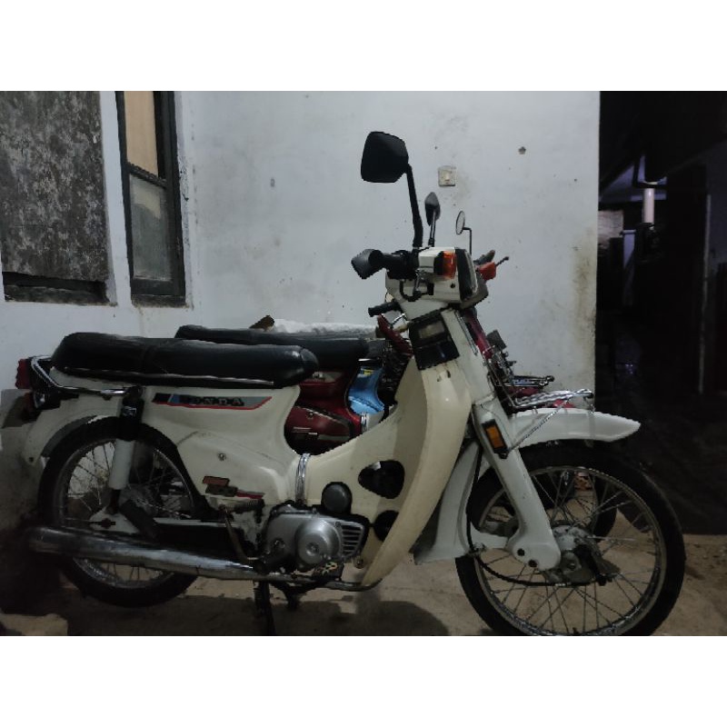 Honda c800 spesifikasi