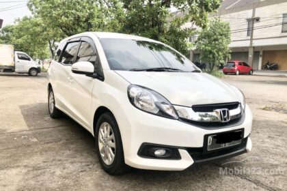 Spesifikasi honda mobilio e cvt 2016