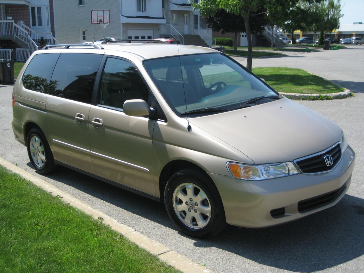 Honda odyssey 2004 spesifikasi