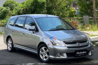 Honda stream 2005 spesifikasi