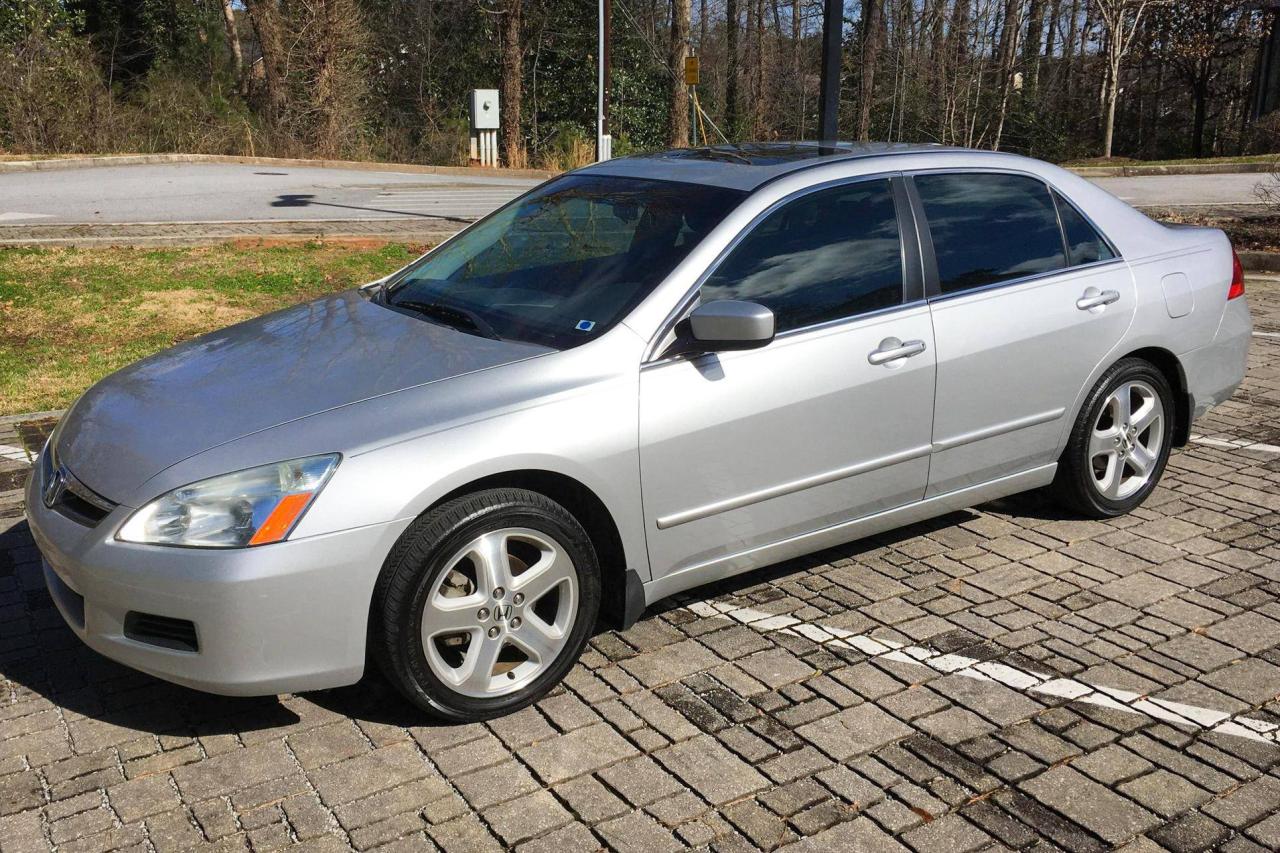 Honda accord 2006 spesifikasi