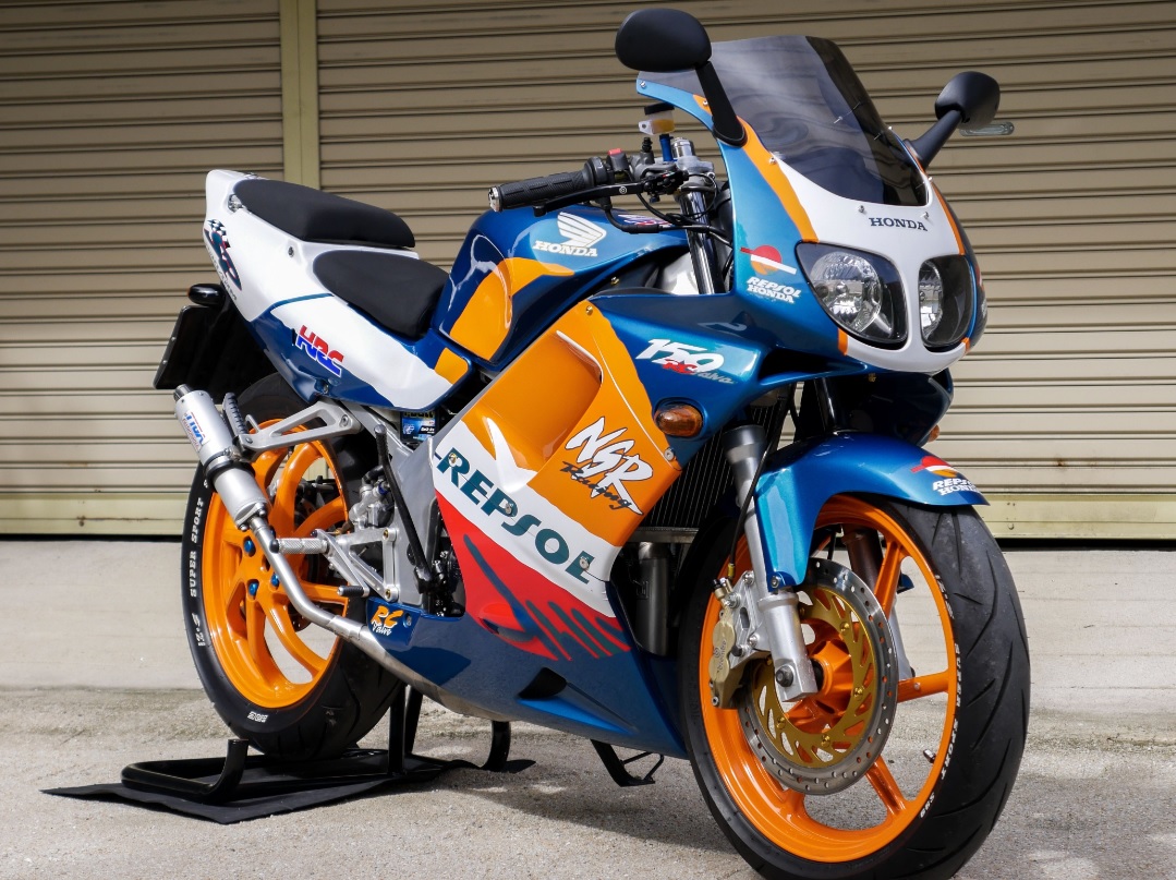 Spesifikasi honda nsr