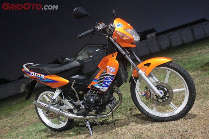 Spesifikasi honda sonic 2015